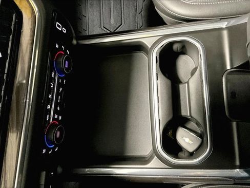 Used 2025 Chevrolet Silverado 2500 LTZ w/ Z71 Chrome Sport Edition AWD/4WD image 42