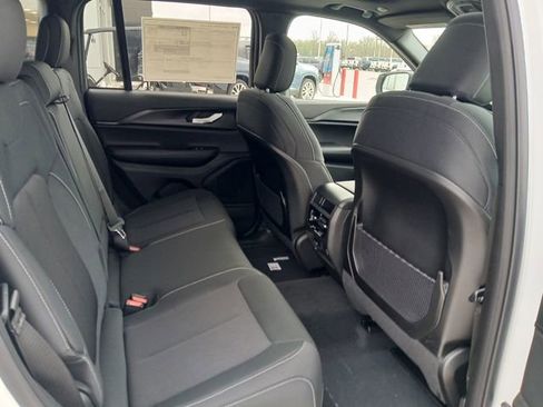 New 2026 Jeep Grand Cherokee Laredo X image 23