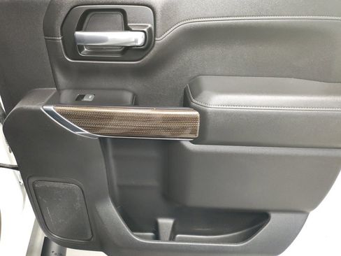 Used 2019 Chevrolet Silverado 1500 LT Trail Boss image 14