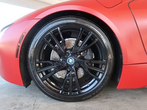 Used 2017 BMW i8 AWD/4WD image 42