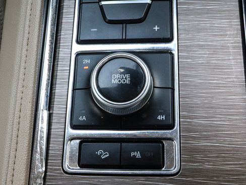 Used 2023 Ford Expedition Limited AWD/4WD image 27