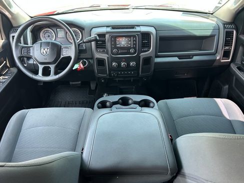 Used 2018 RAM 2500 Tradesman w/ Chrome Appearance Group AWD/4WD image 32