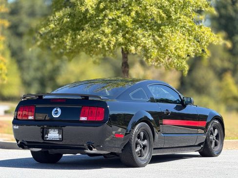 Used 2007 Ford Mustang GT image 10