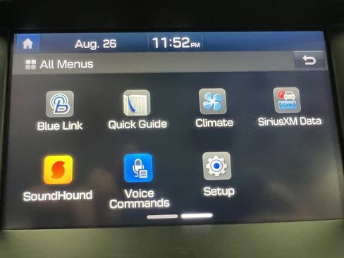 Used 2017 Hyundai Santa Fe Sport FWD image 21