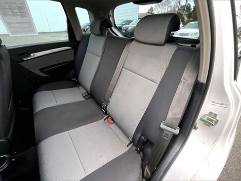 Used 2010 Chevrolet Aveo5 LS image 12