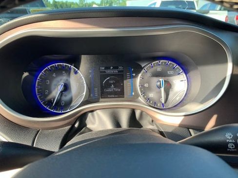 Used 2023 Chrysler Voyager LX FWD image 32
