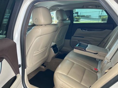 Used 2017 Cadillac XTS Luxury image 33