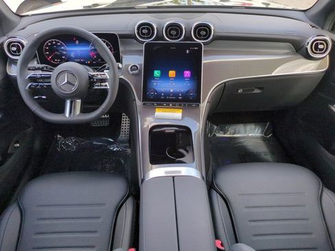 Used 2026 Mercedes-Benz GLC 300 image 15