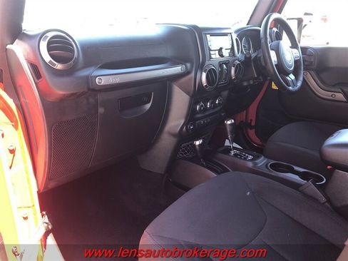 Used 2015 Jeep Wrangler Unlimited Sport AWD/4WD image 10