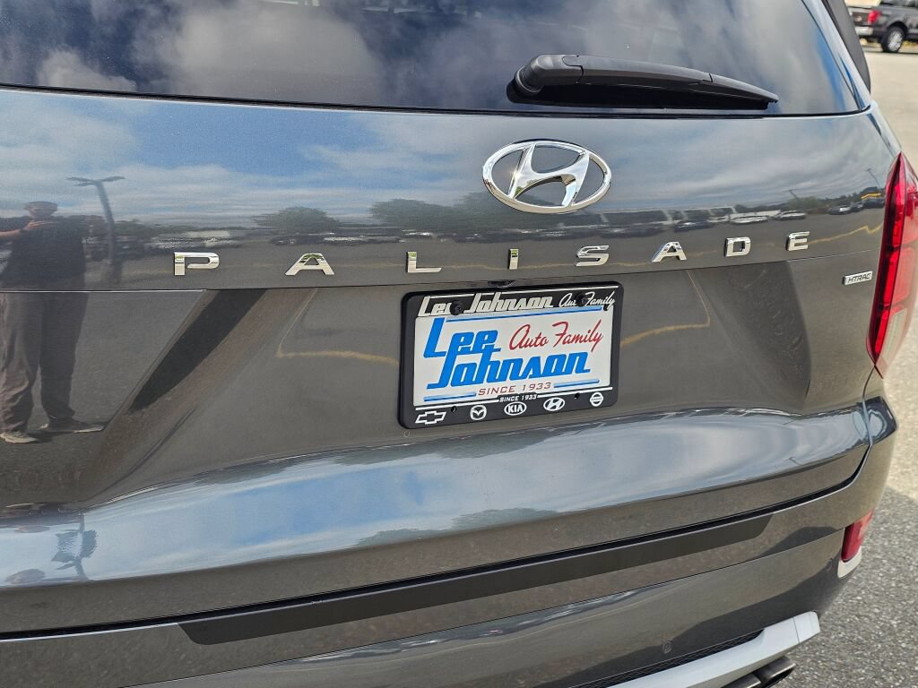 Used 2021 Hyundai Palisade Limited w/ Winter Package AWD/4WD image 27