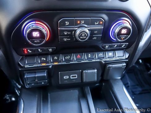 Used 2021 Chevrolet Silverado 1500 High Country image 25