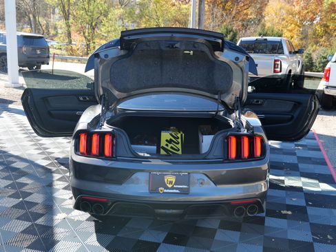Used 2020 Ford Mustang Shelby GT350 w/ Technology Package image 58