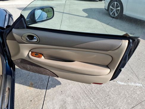 Used 2002 Jaguar XK8 Convertible RWD image 14