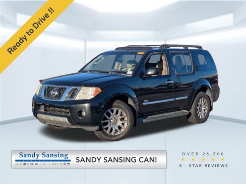 Used 2008 Nissan Pathfinder LE image 1