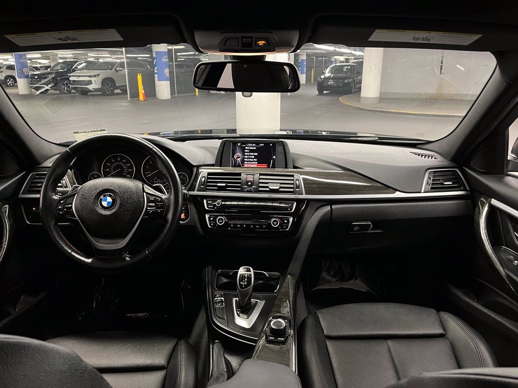 Used 2016 BMW 328i xDrive Sedan AWD/4WD image 6