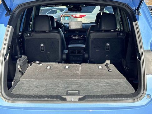 Used 2024 Honda Pilot TrailSport image 19