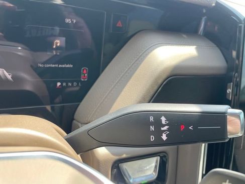 Used 2026 GMC Yukon XL Denali w/ Sun & Power Step Package AWD/4WD image 22