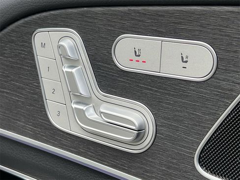 Used 2025 Mercedes-Benz GLE 350 4MATIC image 32