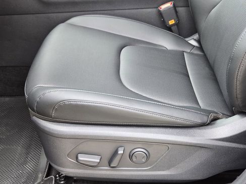 New 2026 Kia Sportage EX FWD image 19