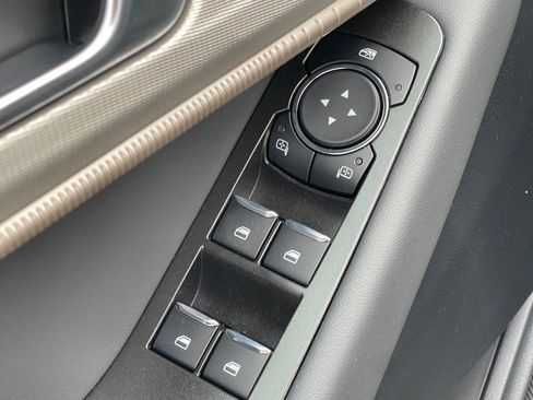 New 2026 Ford Explorer Active w/ Active Comfort Package image 19