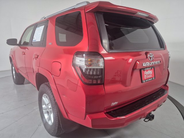Used 2018 Toyota 4Runner SR5 AWD/4WD image 3