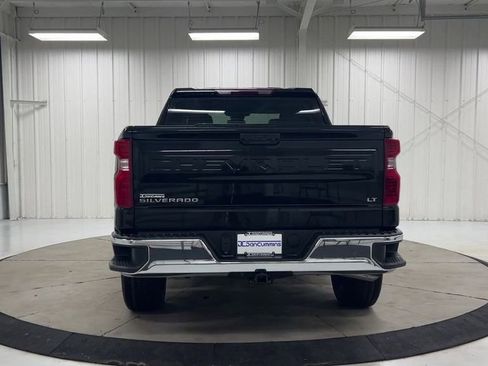 Used 2022 Chevrolet Silverado 1500 LT AWD/4WD image 7