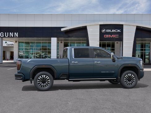 New 2026 GMC Sierra 2500 Denali Ultimate w/ LPO, Black Badging Package image 5