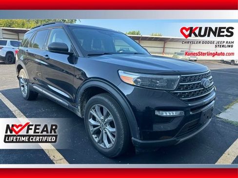 Used 2023 Ford Explorer XLT w/ Equipment Group 202A AWD/4WD image 1