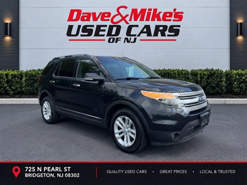Used 2014 Ford Explorer XLT w/ Equipment Group 202A AWD/4WD image 1