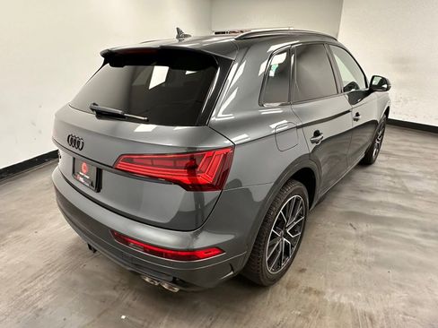 Used 2023 Audi SQ5 Prestige w/ Prestige Package image 5