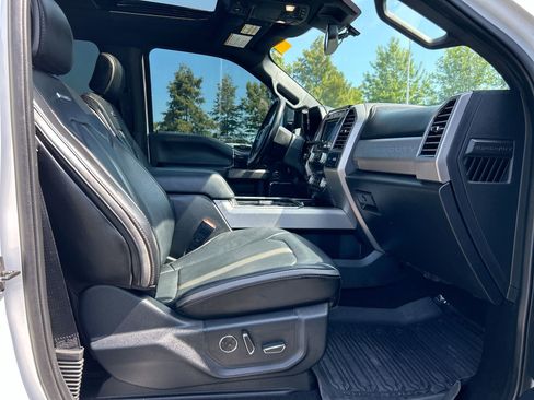 Used 2020 Ford F450 Platinum w/ FX4 Off-Road Package image 22