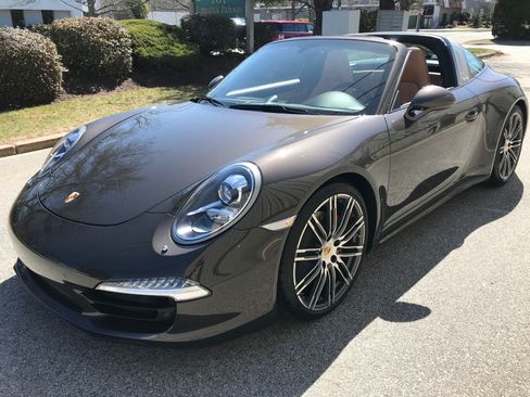 Used 2015 Porsche 911 Targa 4S AWD/4WD image 1