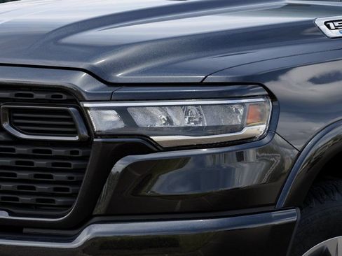 New 2026 RAM 1500 Big Horn AWD/4WD image 11