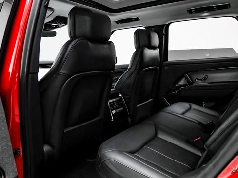 Used 2024 Land Rover Range Rover Sport SE image 64