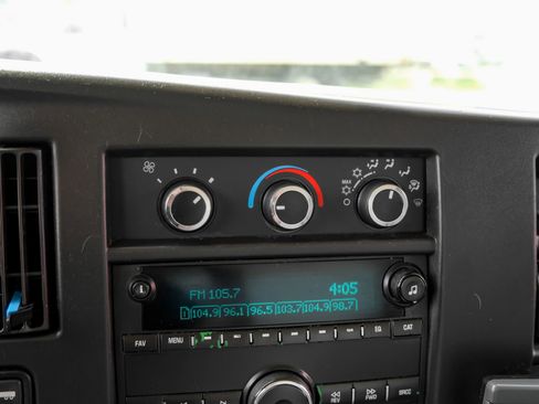 Used 2019 GMC Savana 3500 Van Cab-Chassis 2D w/ Power Convenience Package image 23