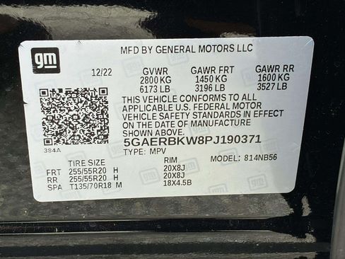 Used 2023 Buick Enclave Essence w/ Experience Buick Package FWD image 13