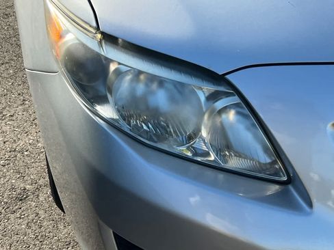 Used 2010 Toyota Corolla LE FWD image 14