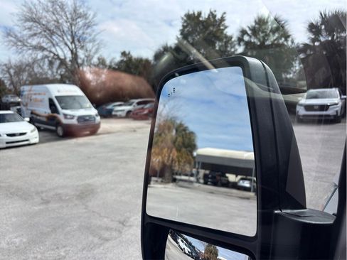 Used 2021 Ford Transit 350 XLT image 17