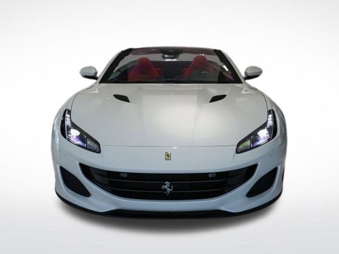 Used 2020 Ferrari Portofino image 8