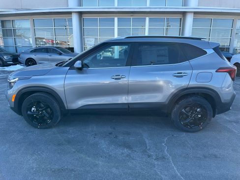 New 2026 Kia Seltos EX image 8