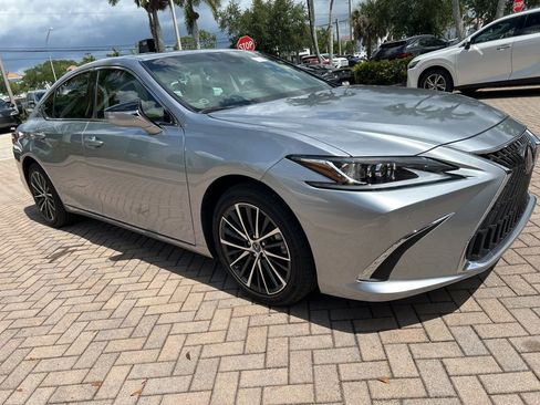 Used 2025 Lexus ES 350 w/ Premium Package FWD image 1