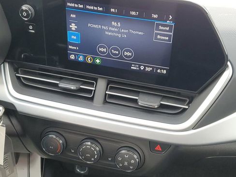 Used 2024 Chevrolet Trax RS image 25