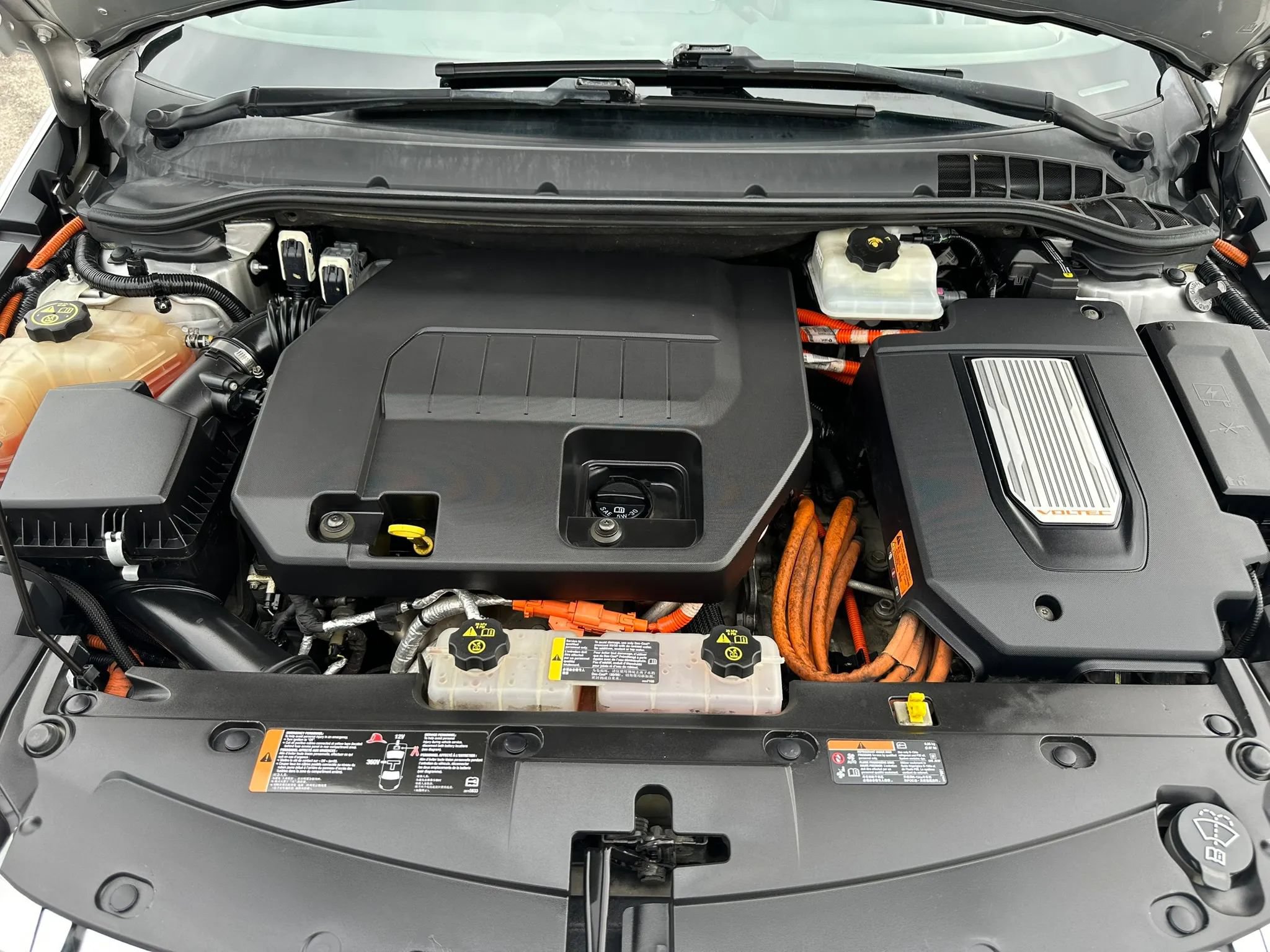Used 2013 Chevrolet Volt FWD image 19