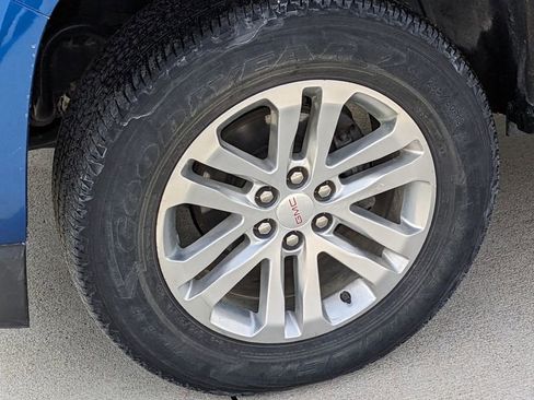 Used 2019 GMC Canyon SLT w/ Trailering Package image 10