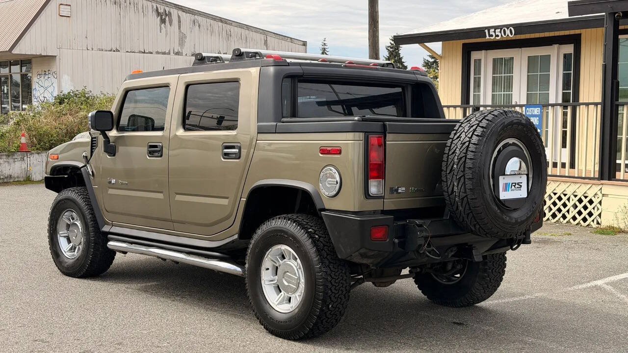 Used 2005 HUMMER H2 SUT w/ Preferred Equipment Group AWD/4WD image 3