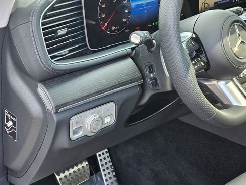 New 2026 Mercedes-Benz GLS 450 4MATIC image 16