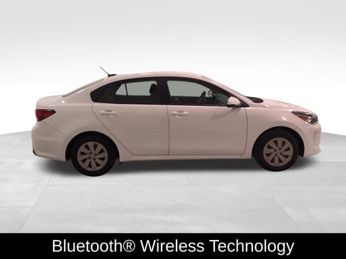 Used 2020 Kia Rio S image 3