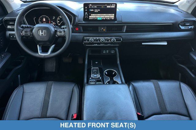 Certified 2025 Honda Pilot Touring image 14