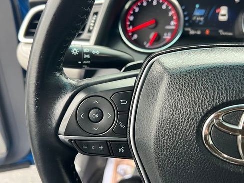 Used 2018 Toyota Camry XSE image 22
