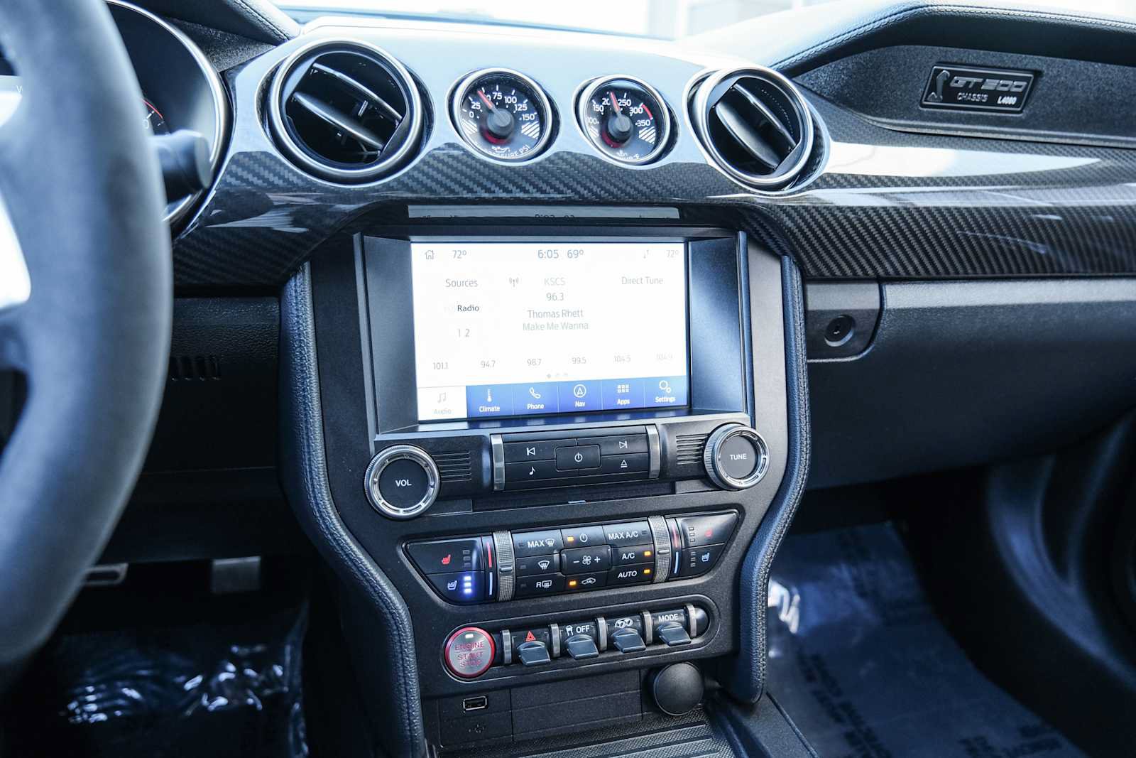 Used 2020 Ford Mustang Shelby GT500 w/ Technology Package RWD image 44